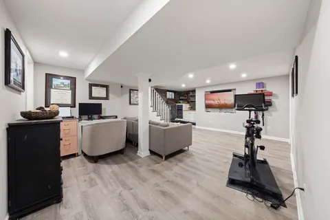$1,050,000 | 161 Rolling Road, Bala Cynwyd, PA 19004