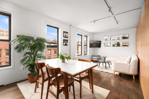$949,000 | 340 West 19th Street, Unit 14 | Chelsea