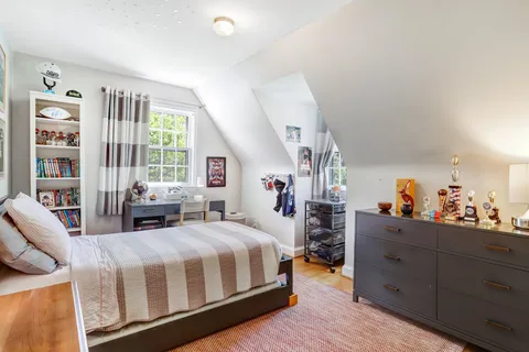 $1,225,000 | 3501 Bradley Lane, Chevy Chase, MD 20815