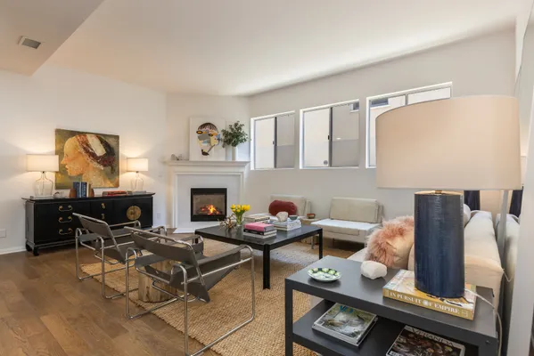 $1,149,000 | 511 San Vicente Boulevard, Unit 106, Santa Monica, CA 90402