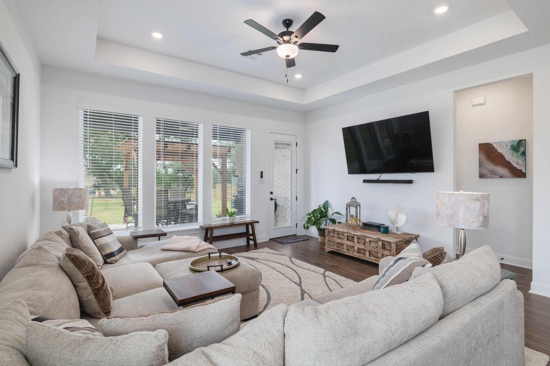 1236 Scenic Grn Loop Georgetown, TX 78628 - Photo 4 of 31