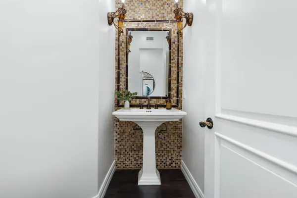 $4,600,000 | 2516 Walnut Avenue, Manhattan Beach, CA 90266