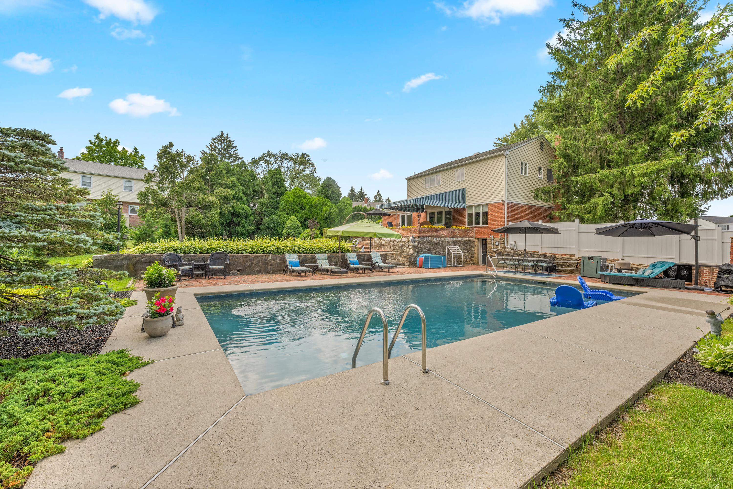 217 Hemlock Lane Springfield, PA 19064 - Photo 10 of 47
