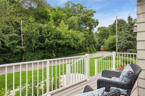 $1,195,000 | 20600 Carson Road, Deephaven, MN 55331