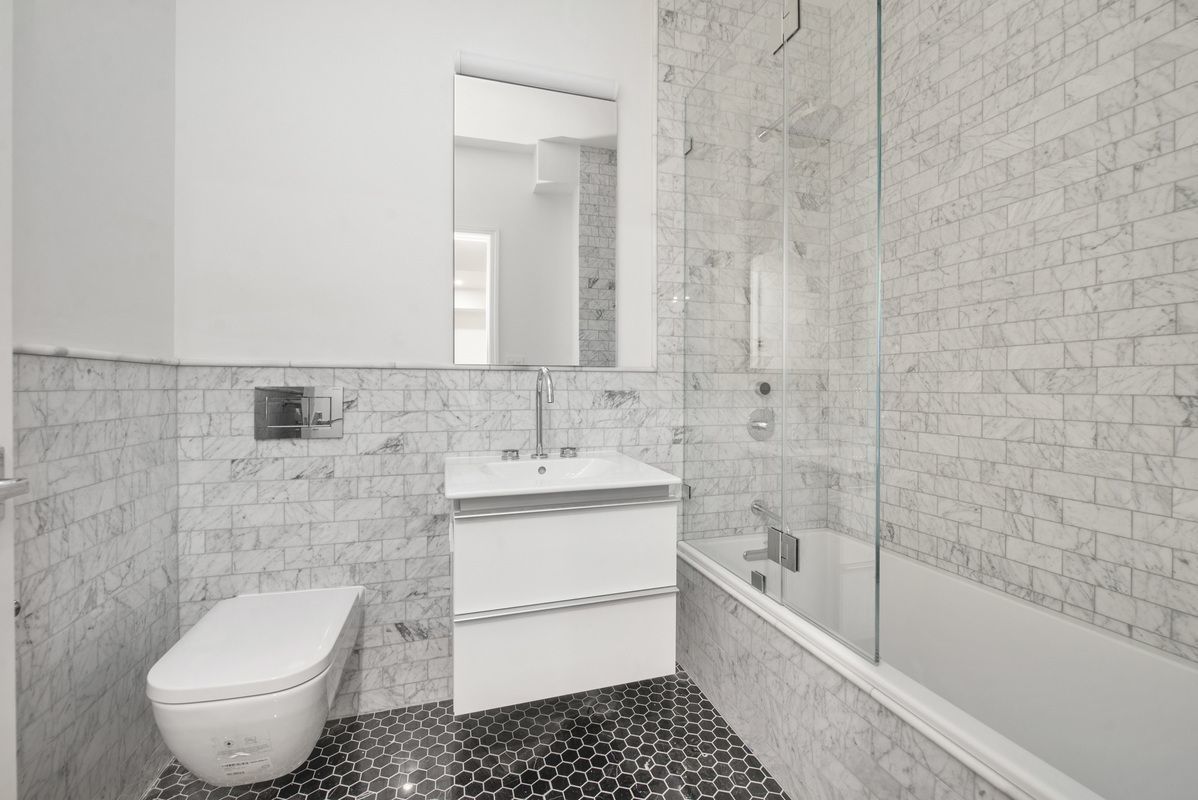 44 East End Avenue, Unit TH3 Manhattan, NY 10028 - Photo 14 of 24