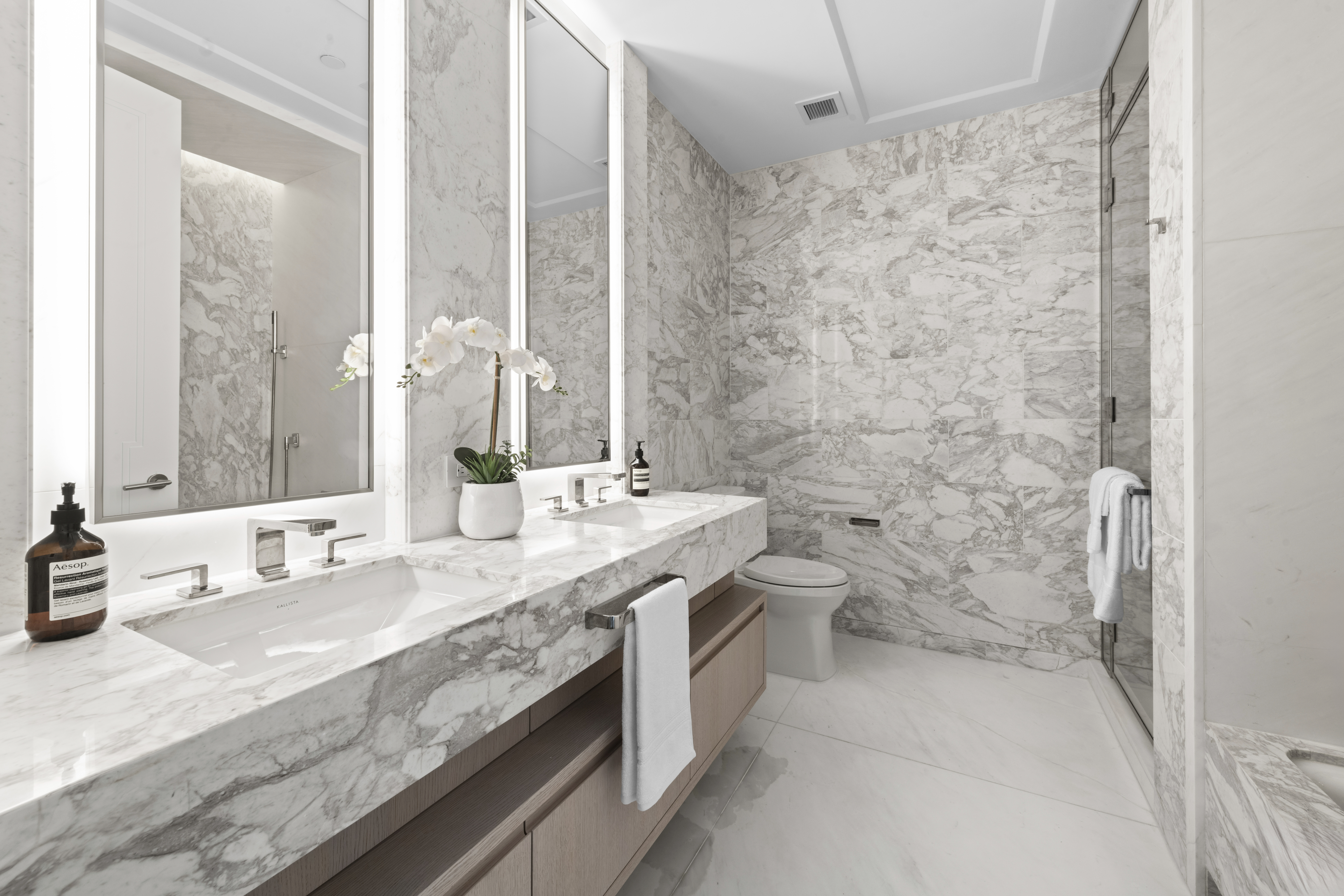 138 East 50th Street, Unit 21A Manhattan, NY 10022 - Photo 6 of 11