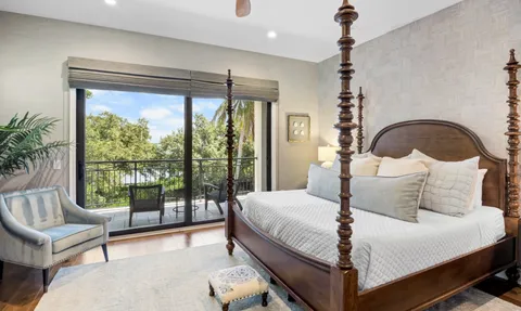 $4,400,000 | 220 North Harbor Drive, Holmes Beach, FL 34217