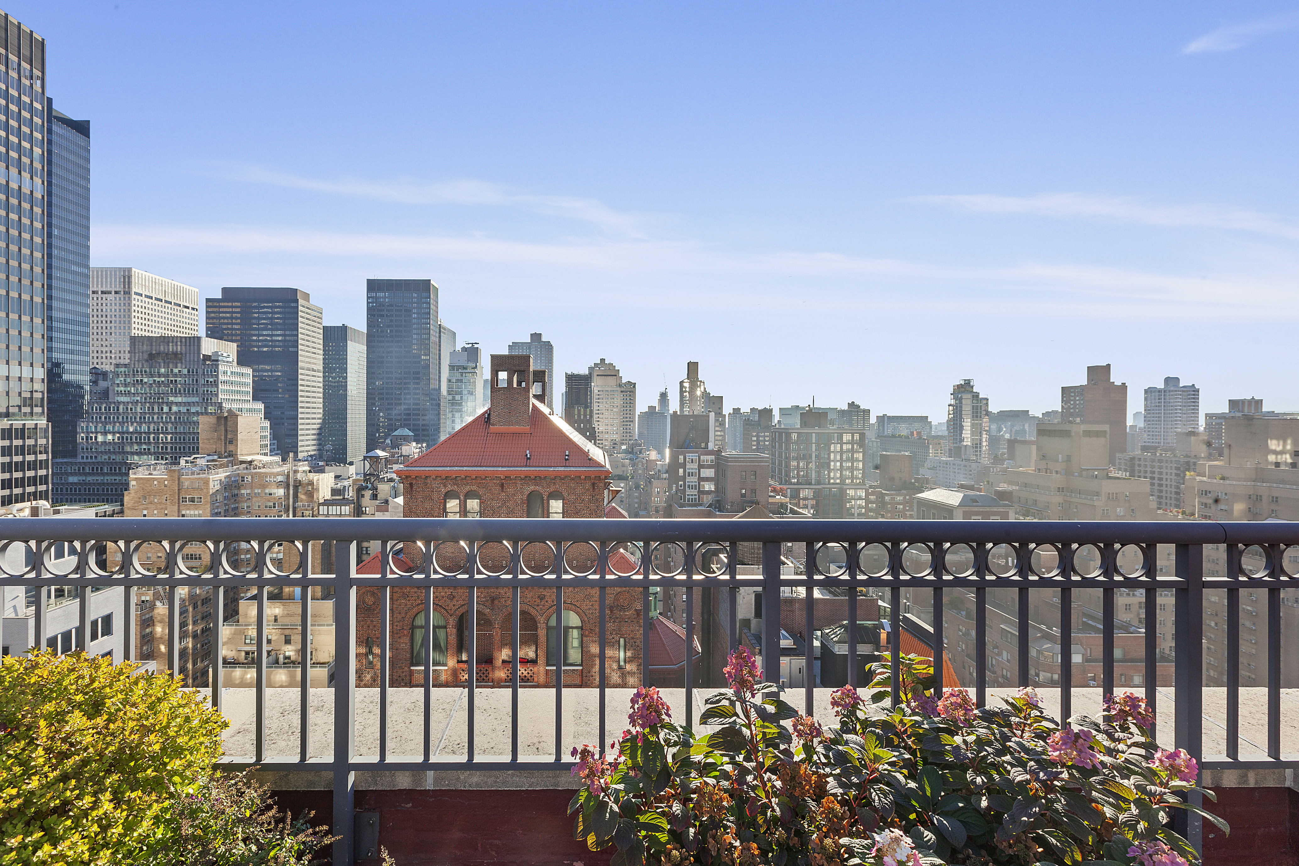 244 Madison Avenue, Unit PHE Manhattan, NY 10016 - Photo 13 of 20 a view of a street from a balcony