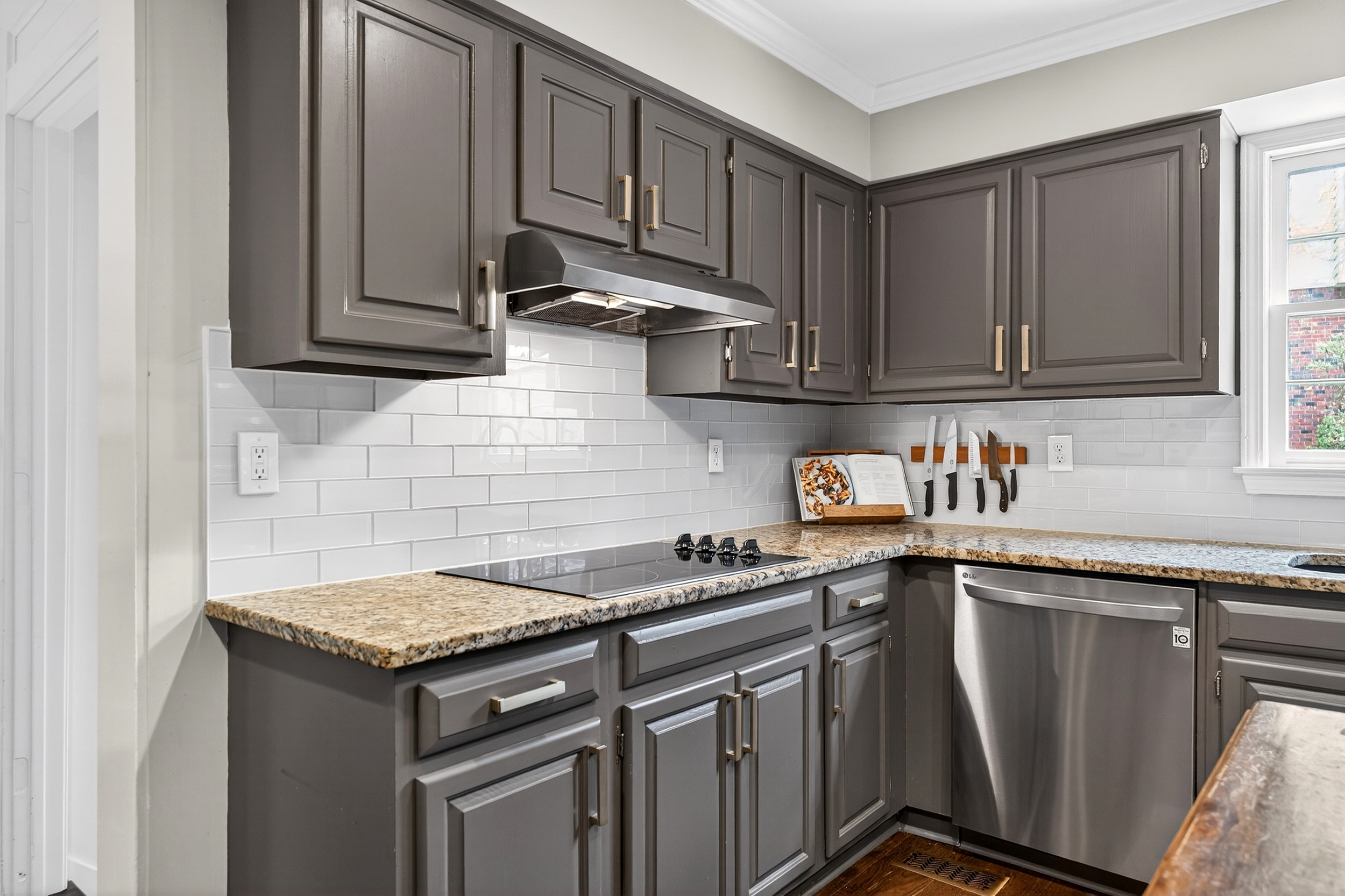 135 Inverness Approach Roswell, GA 30075 - Photo 17 of 58