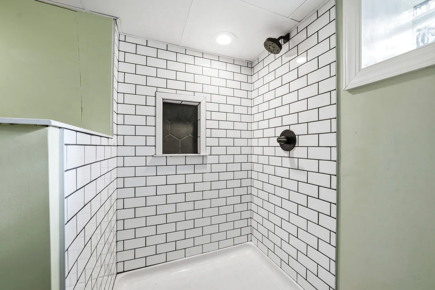 $349,900 | 8129 Hennig Street, Philadelphia, PA 19111