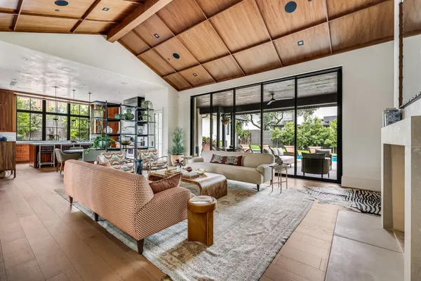 $6,250,000 | 4814 Rollingwood Drive, Austin, TX 78746