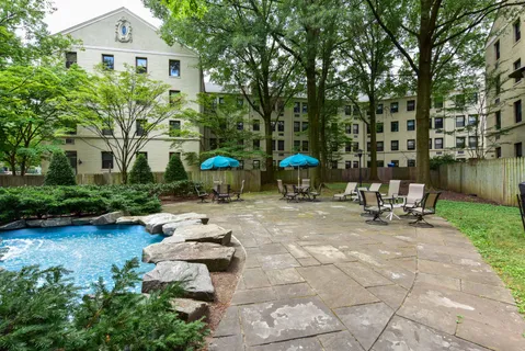 $449,000 | 3100 Connecticut Avenue Northwest, Unit 304, Washington, DC 20008