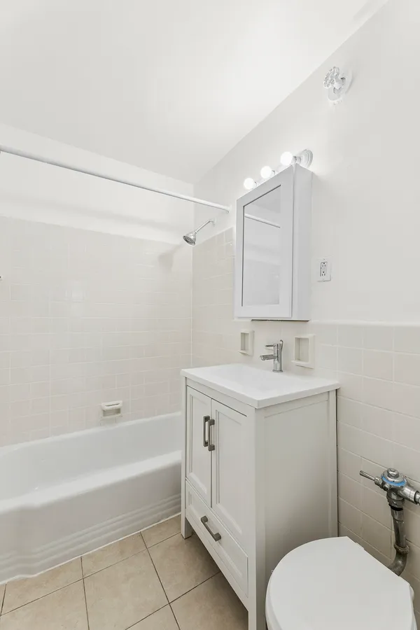 $170,000 | 6645 Broadway, Unit 7E | North Riverdale