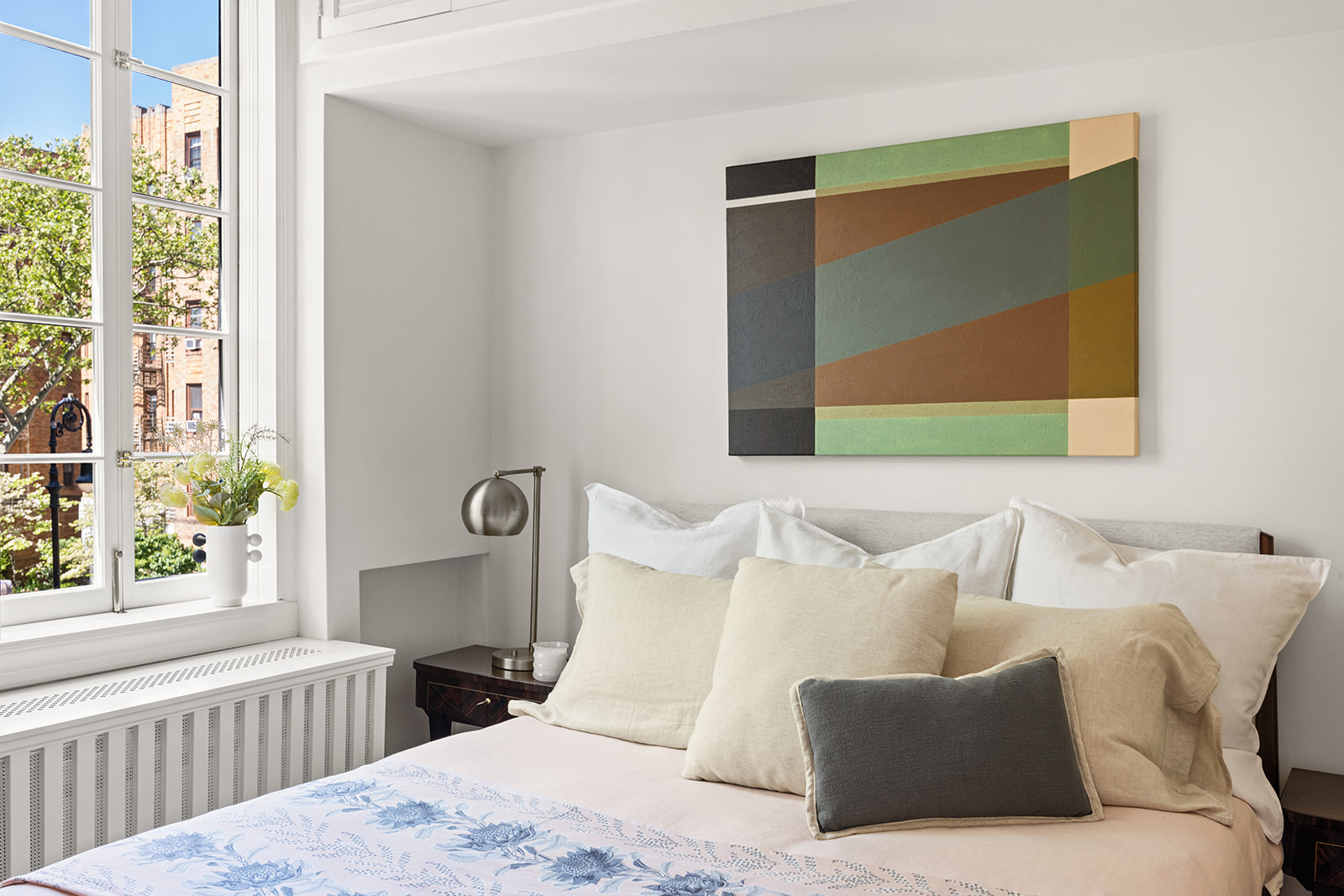 167 Clinton Street, Unit 3 Brooklyn, NY 11201 - Photo 14 of 31 a bedroom with a bed and a window