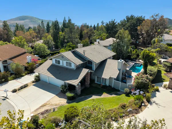 $1,675,000 | 869  Admiral Ct, Oak Park, CA 91377