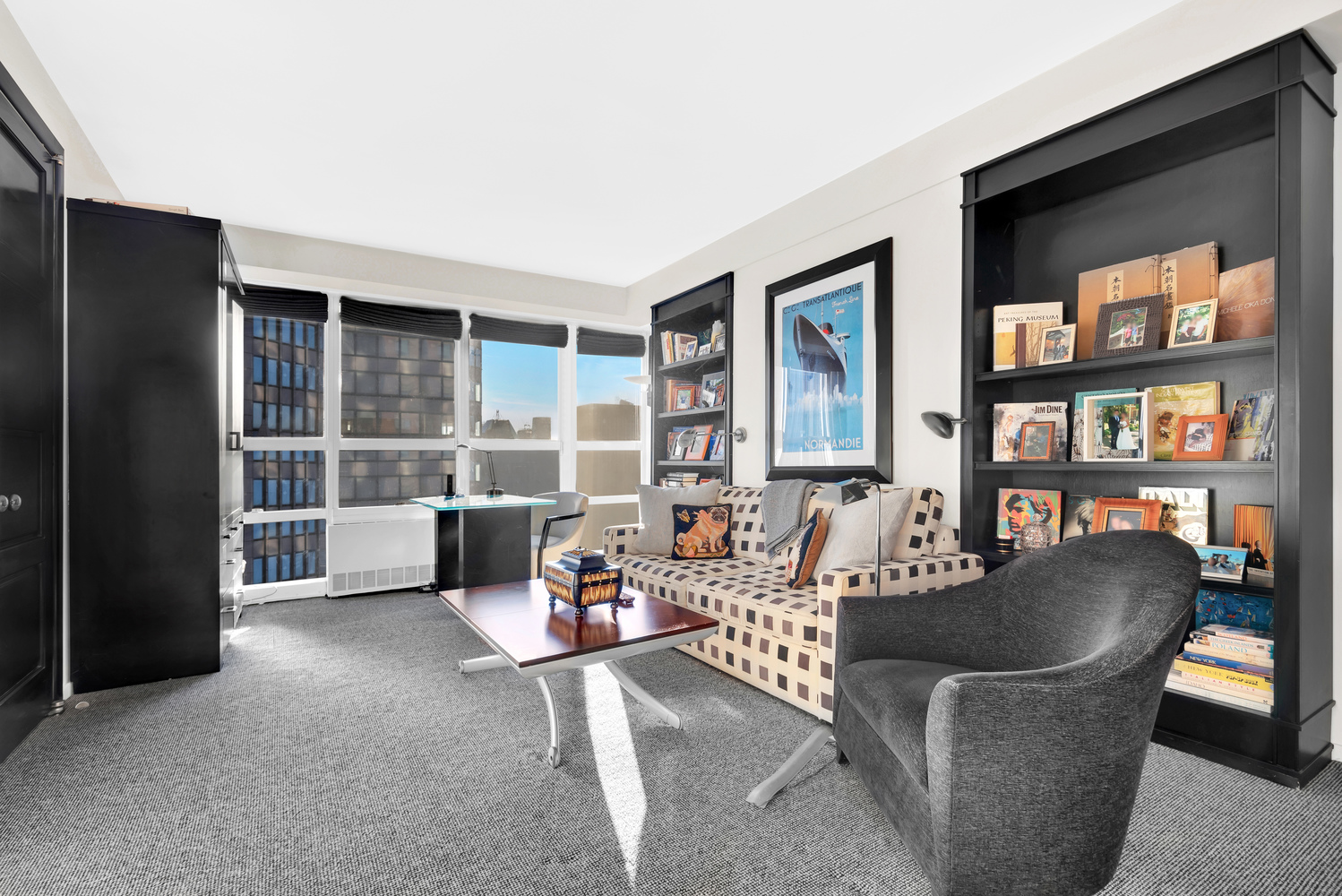 146 West 57th Street, Unit 60F Manhattan, NY 10019 - Photo 2 of 7