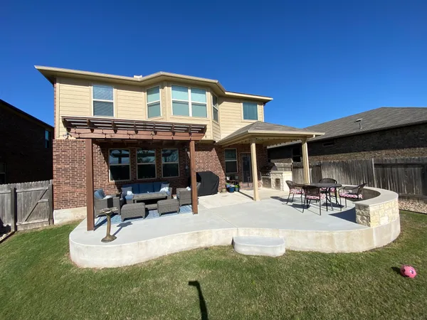 $465,000 | 900 Myrna Bend, Leander, TX 78641