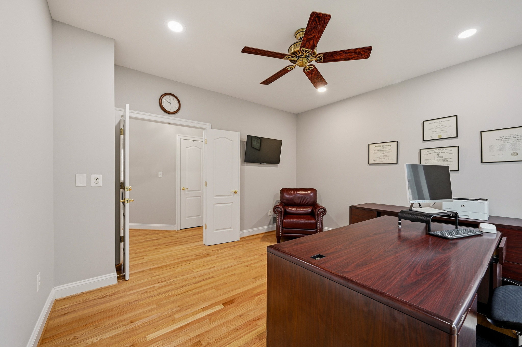 8208 Michaels Ridge Ellicott City, MD 21043 - Photo 37 of 80 Gallery Image 37