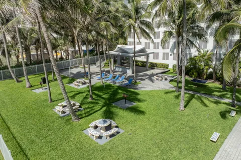 $1,190,000 | 6301 Collins Avenue, Unit 2307, Miami Beach, FL 33141