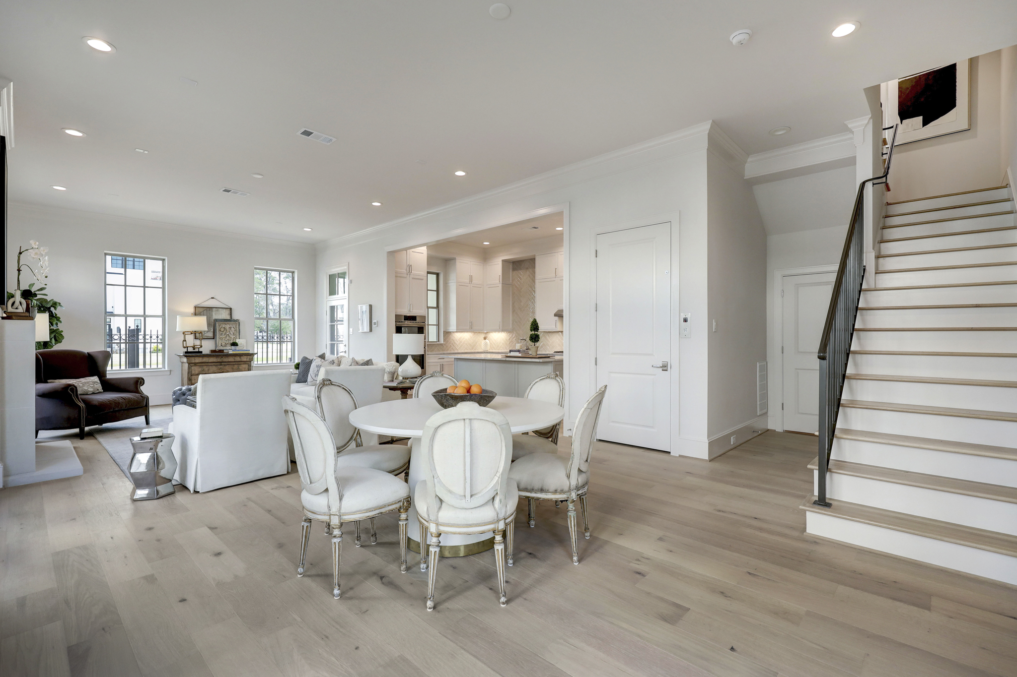 111 Wellington Row Road Houston, TX 77024 - Photo 5 of 27