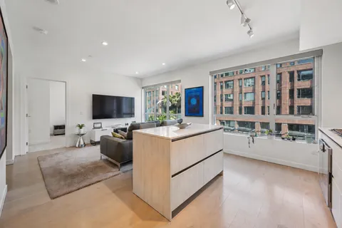 $1,098,000 | 110 Channel Street, Unit 327, San Francisco, CA 94158
