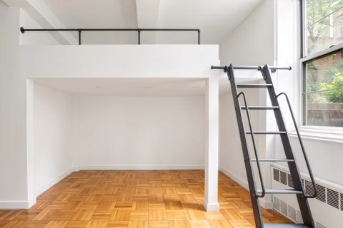 $399,000 | 130 Hicks Street, Unit LD | Brooklyn Heights