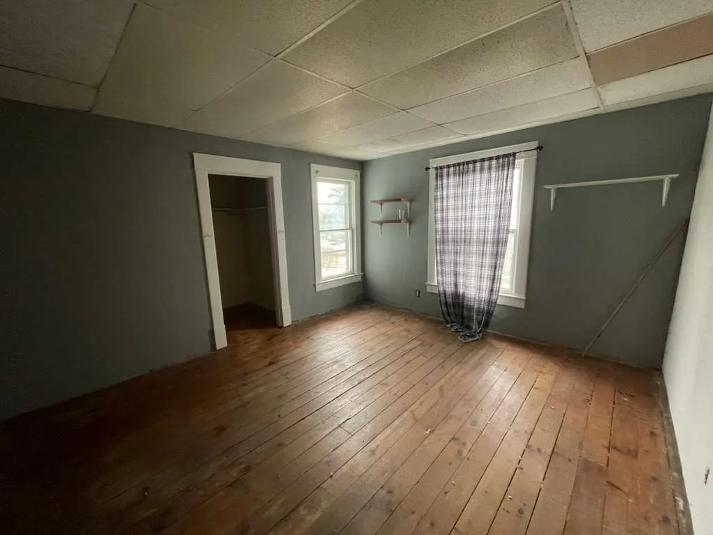 $60,000 | 203 East Washington Street, Avon, IL 61415