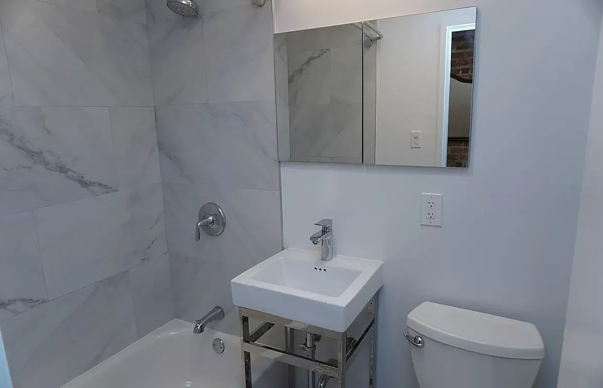 223 West 14th Street, Unit 1B Manhattan, NY 10011 - Photo 6 of 8 Gallery Image 6