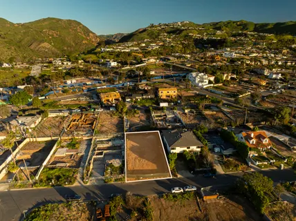 $1,395,000 | 16841 Bollinger Drive, Pacific Palisades, CA 90272