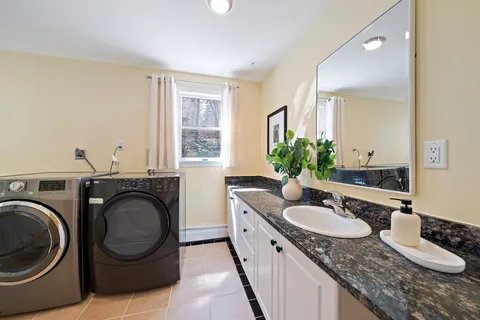 $2,350,000 | 20 Blossom Street, Lexington, MA 02421