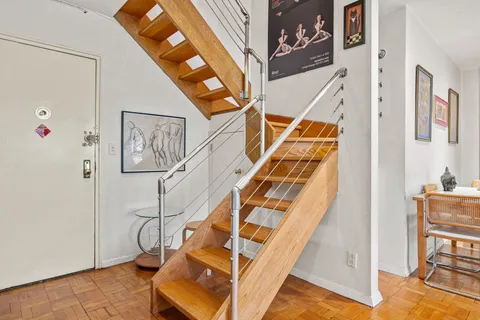 $585,000 | 3850 Hudson Manor Terrace, Unit 1EE/2EE | Riverdale