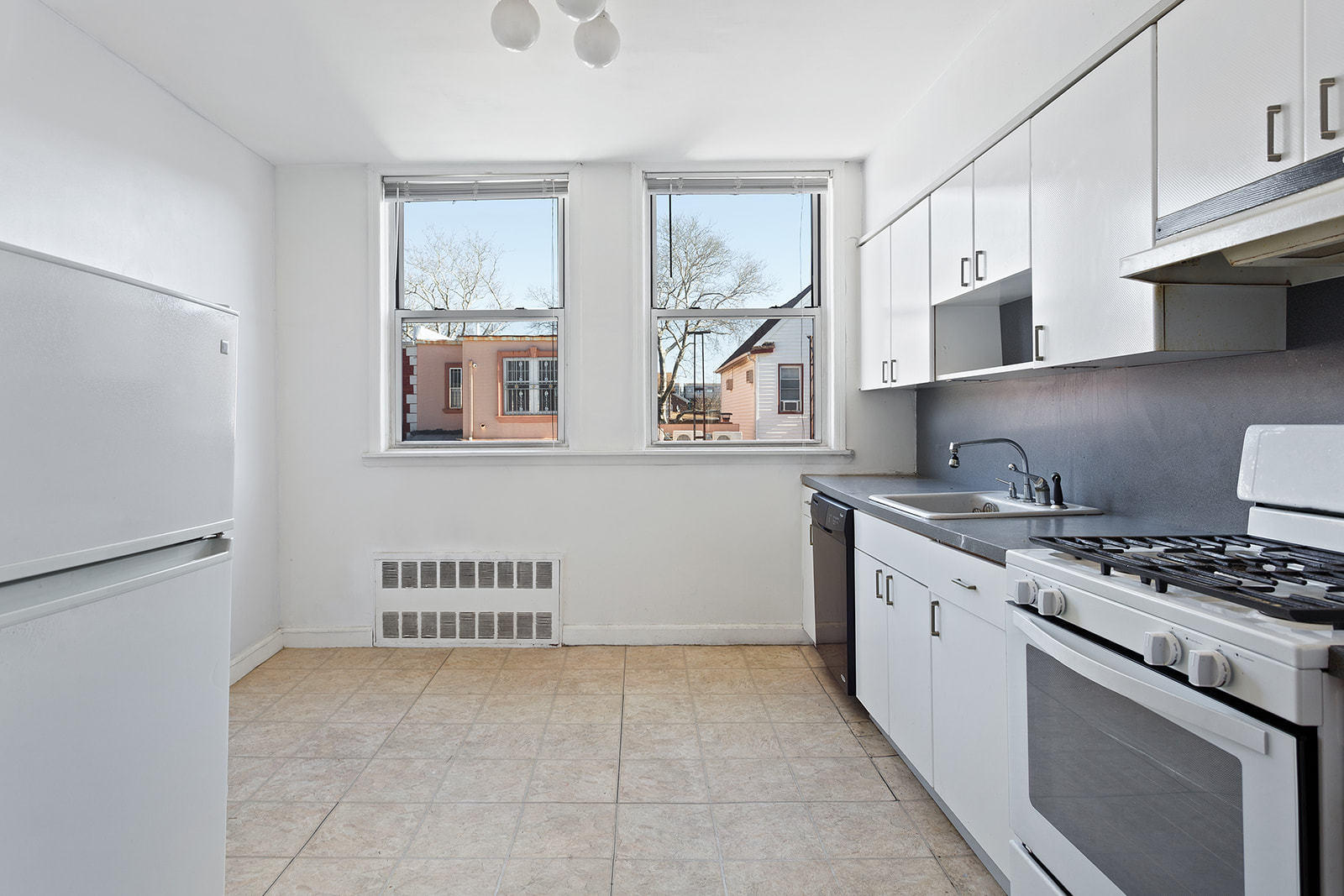 427 Van Sicklen Street Brooklyn, NY 11223 - Photo 6 of 16