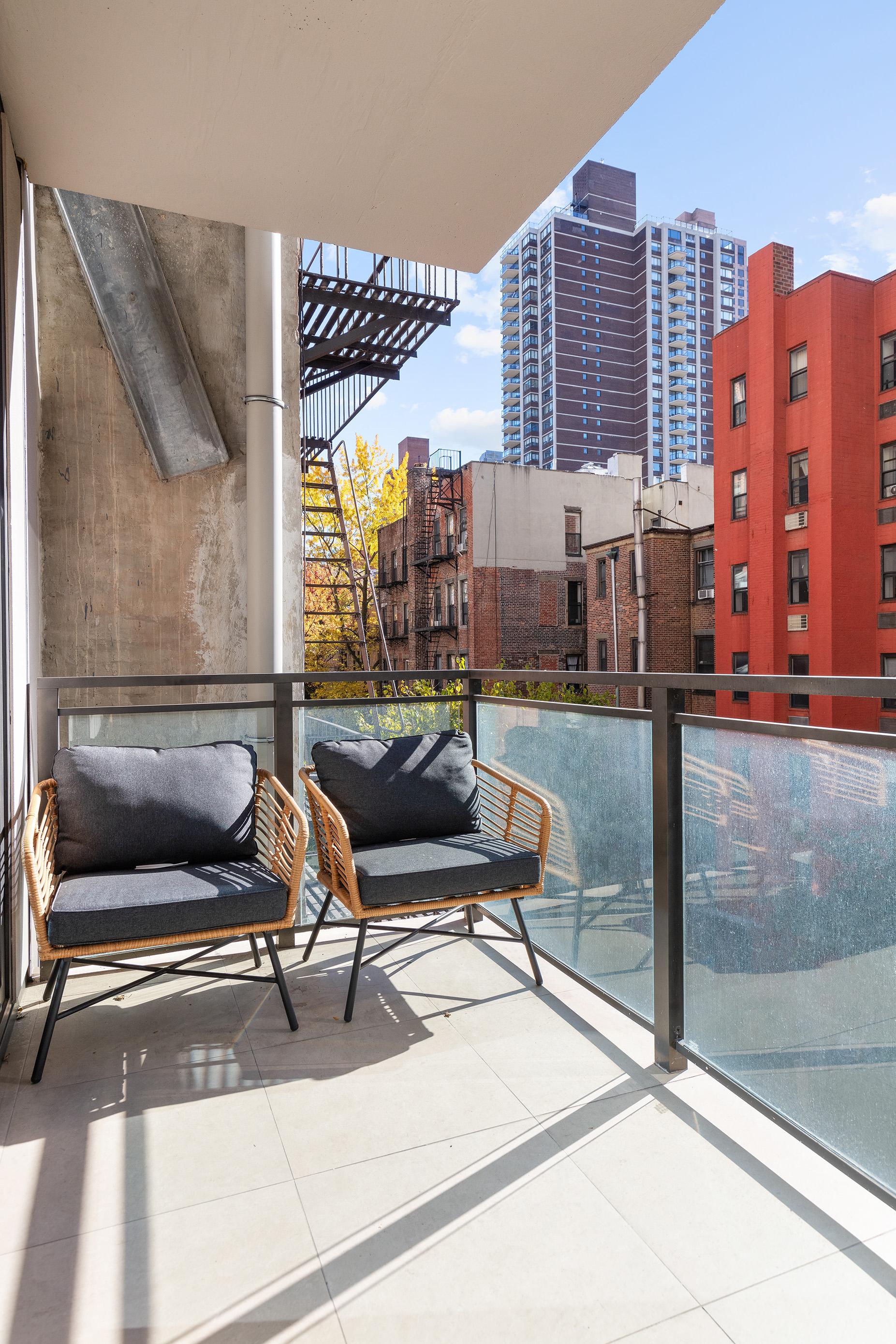 310 East 86th Street, Unit 4B Manhattan, NY 10028 - Photo 9 of 25 a living room with furniture