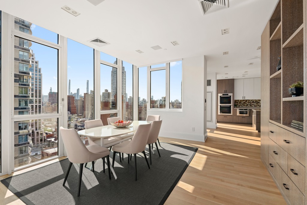 305 East 85th Street, Unit PHC Manhattan, NY 10028 - Photo 4 of 27