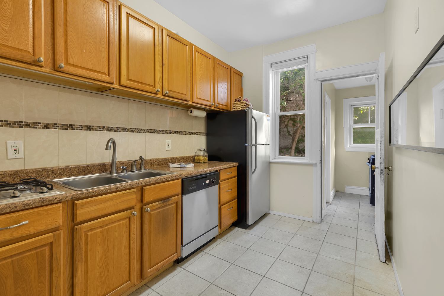 977 East 15th Street Brooklyn, NY 11230 - Photo 5 of 14