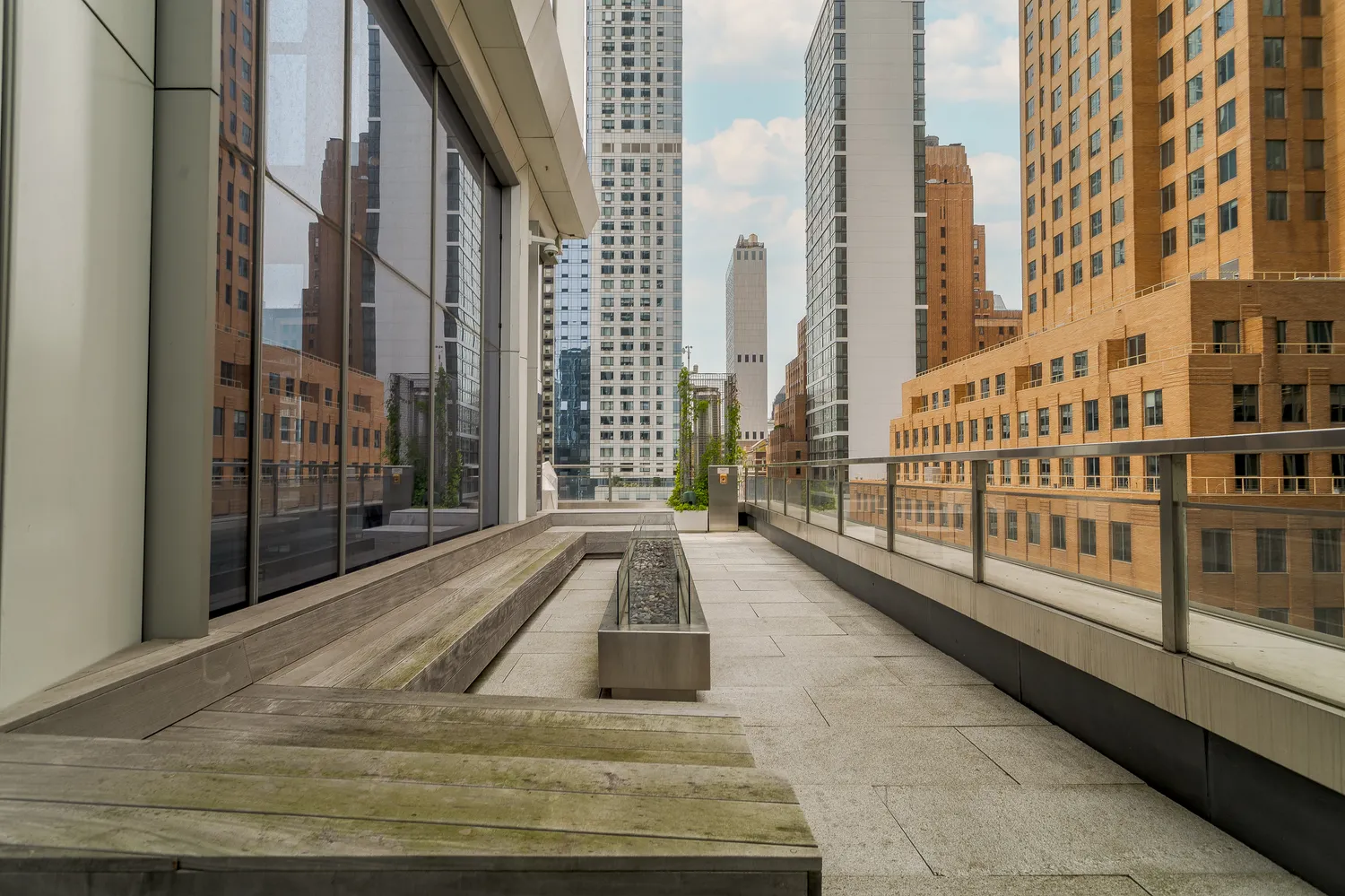 $985,000 | 1 City Point, Unit 26G | Downtown Brooklyn