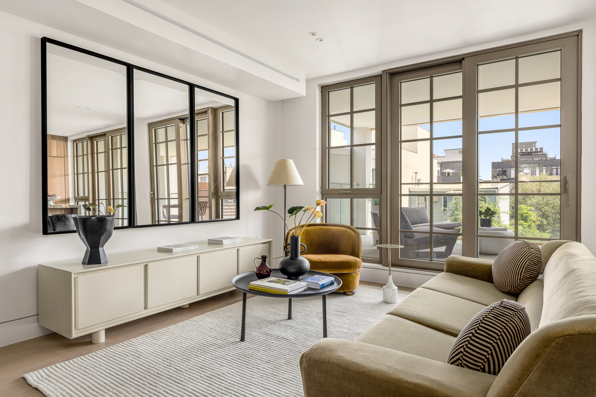 686 Leonard Street, Unit 2 Brooklyn, NY 11222 - Photo 2 of 13 Gallery Image 2