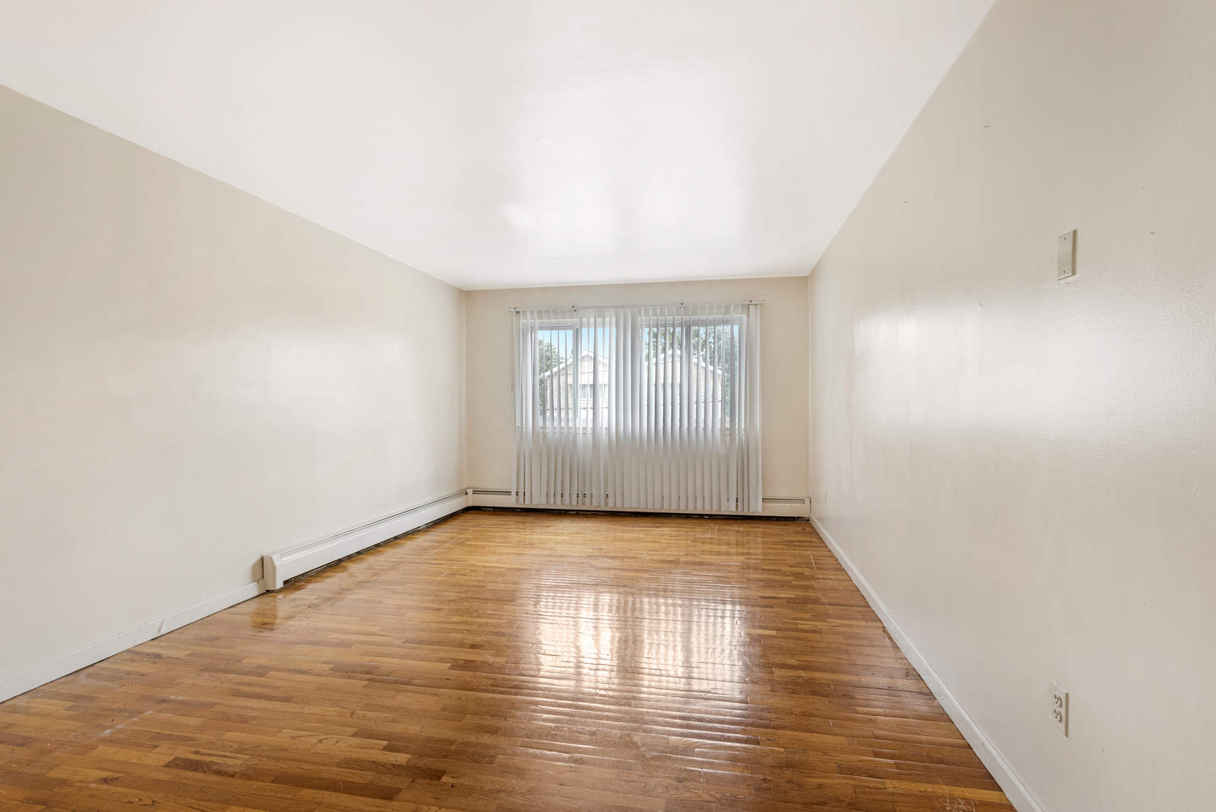 3425 Ely Avenue Bronx, NY 10469 - Photo 9 of 19