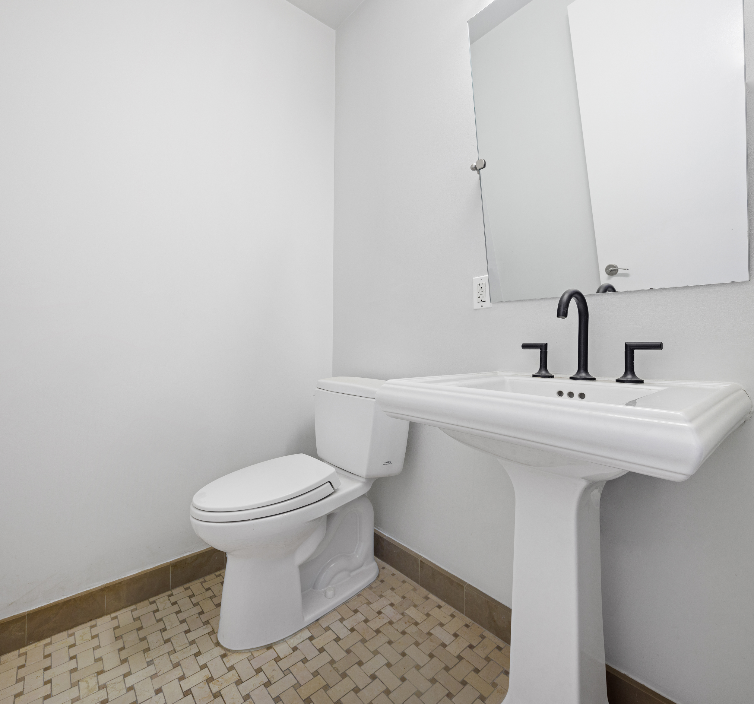 34 Leonard Street, Unit 4F Manhattan, NY 10013 - Photo 13 of 14