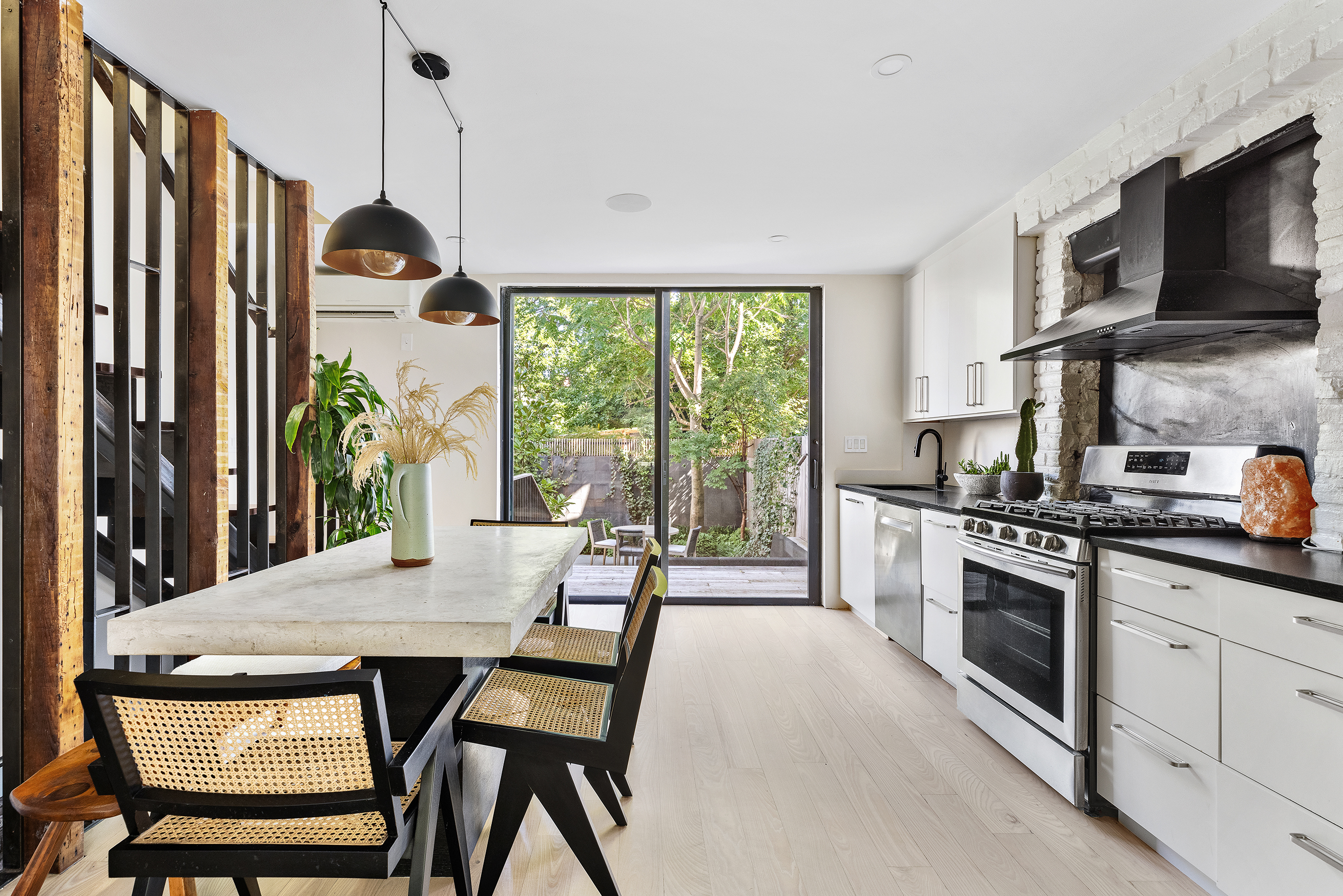 338 Humboldt Street Brooklyn, NY 11211 - Photo 7 of 18