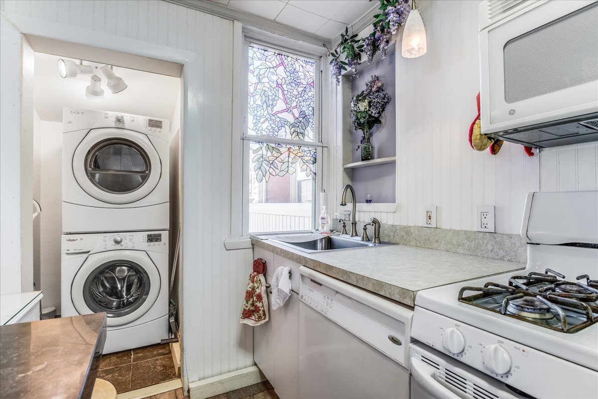 97-05 Albert Road Queens, NY 11417 - Photo 11 of 31