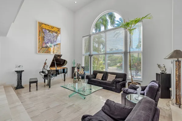 $3,600,000 | 8768 Southwest 62nd Court, Miami, FL 33156
