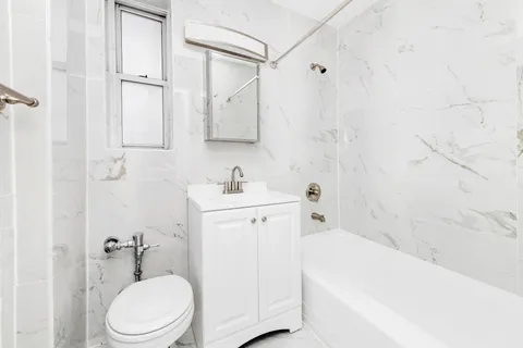 $282,000 | 180 Van Cortlandt Park South, Unit 3B | Kingsbridge
