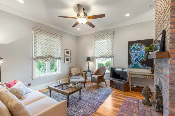 Contact Agent | Neill Avenue, Nashville, TN 37206