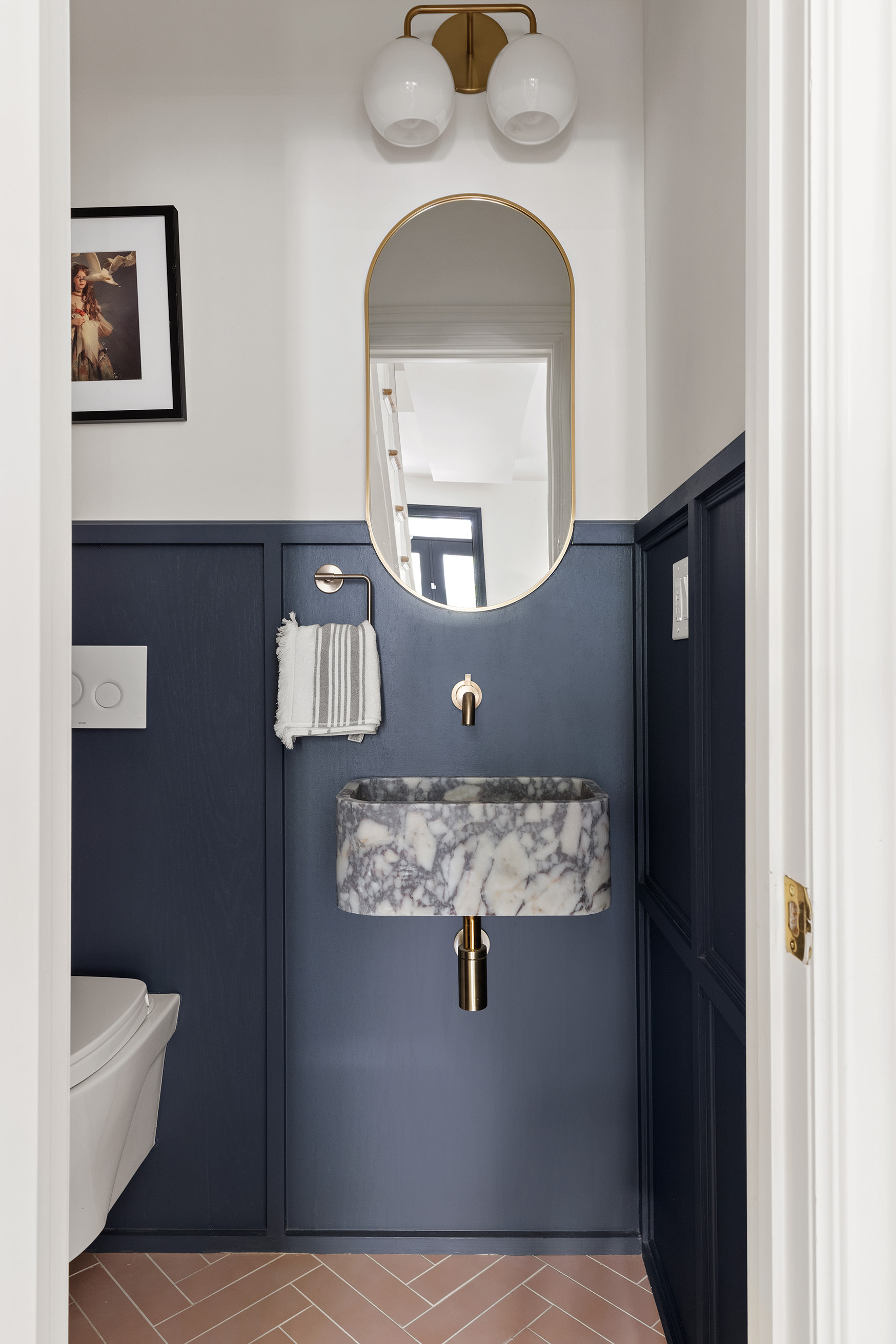 363 Warren Street Brooklyn, NY 11201 - Photo 8 of 23 a bathroom with a toilet