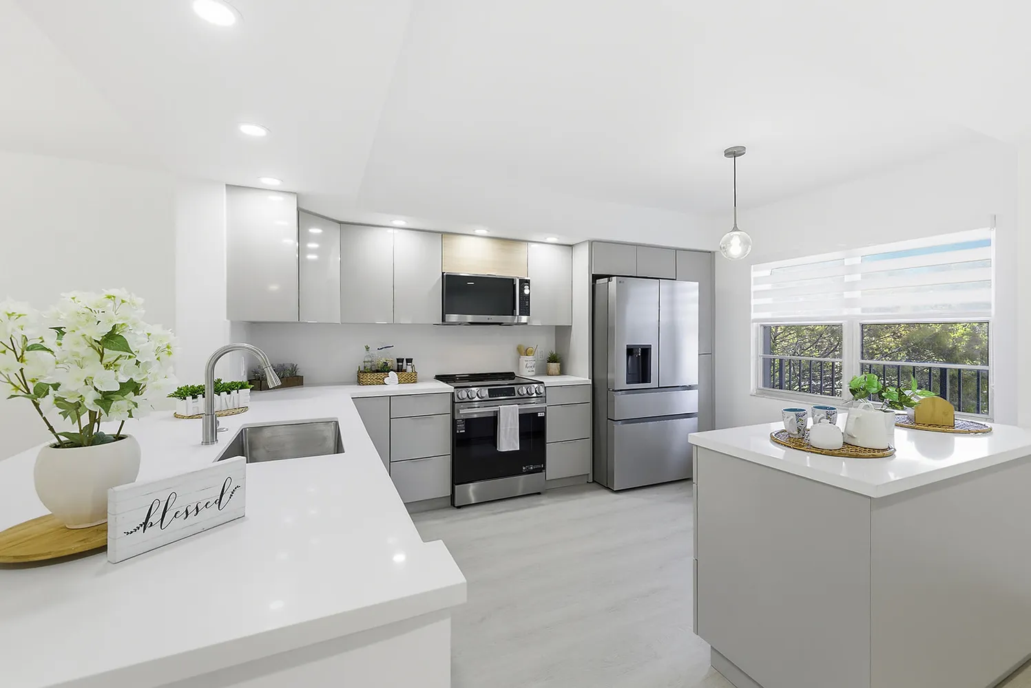 $275,000 | 1300 Southwest 125th Avenue, Unit 306K, Pembroke Pines, FL 33027