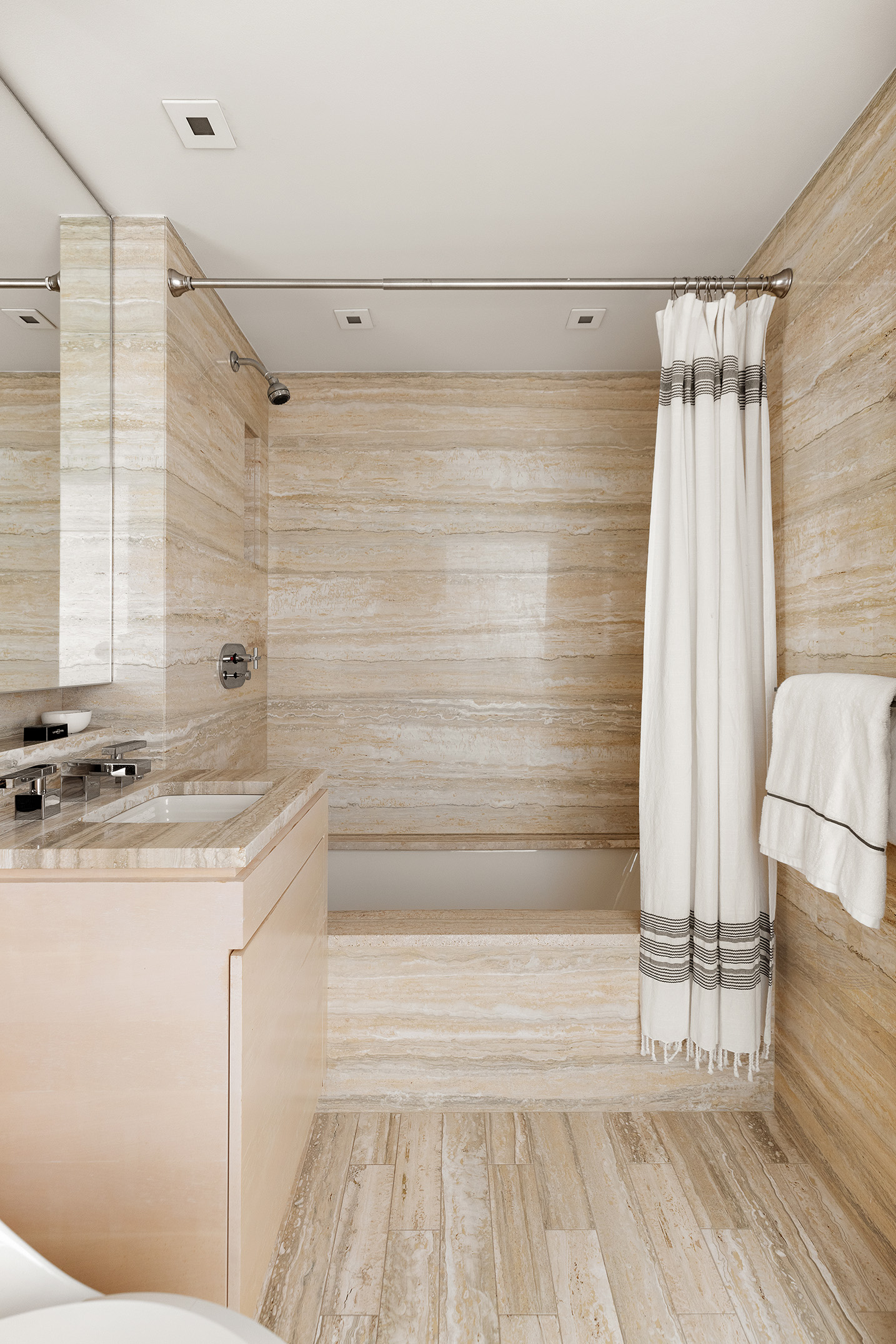 170 East End Avenue, Unit 7A Manhattan, NY 10128 - Photo 15 of 35 a bathroom with a sink and a shower