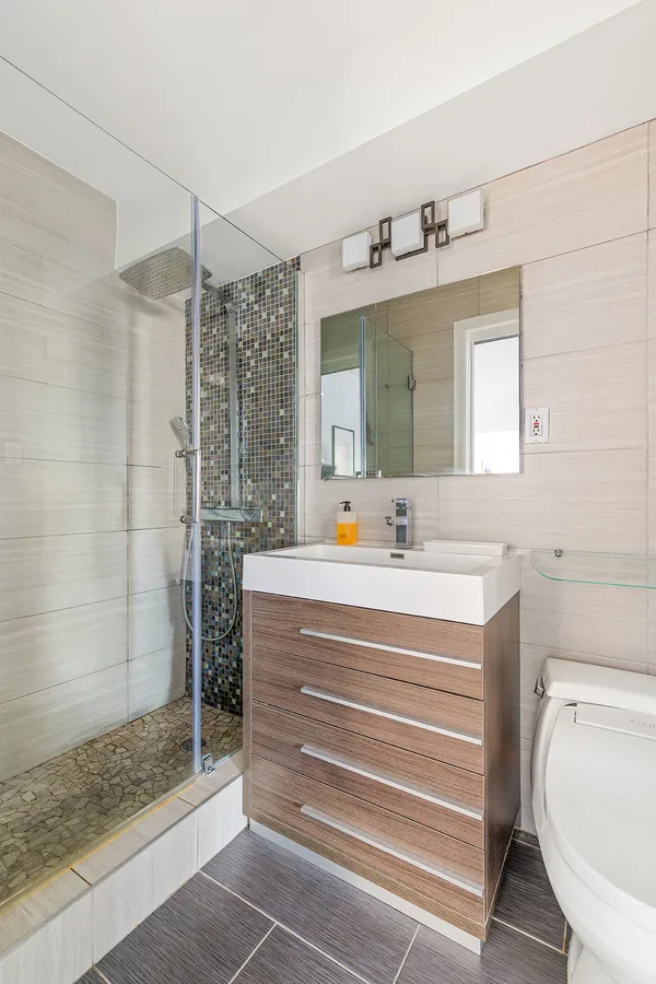 $1,195,000 | 401 East 65th Street, Unit 11HI | Lenox Hill