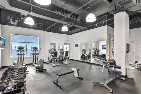 $1,100,000 | 2751 South Ocean Drive, Unit 404N, Hollywood, FL 33019