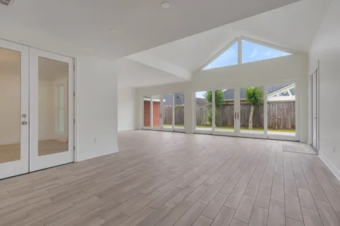 $399,000 | 103 Touraine Circle, Lafayette, LA 70501